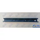 2121 Niva hosszgerenda a taposólemezen