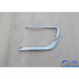   Lada Vesta Sedan első lökhárító jobb oldali króm lámpa díszbetét felső rész